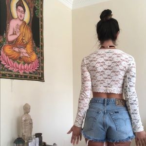 Lace Long Sleeve Crop 🌸